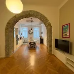 House 1826 In The Marine Heart Of Apartment